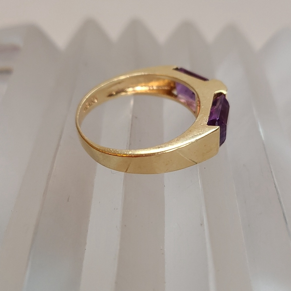 14k yellow gold amethyst and diamond ring. - Picture 7 of 9